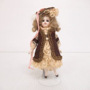 KAISER CHICAGO ビスクドール		落札額　￥18,600		お客様受取額￥12,090