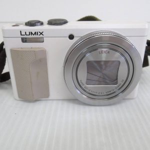パナソニック デジタルカメラ		落札額　￥25,300		お客様受取額￥17,710
